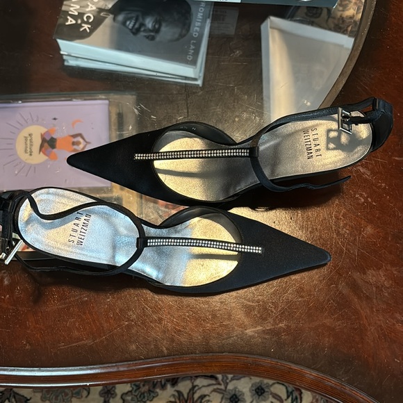 Stuart Weitzman Black Pump 8.5 - Picture 2 of 2